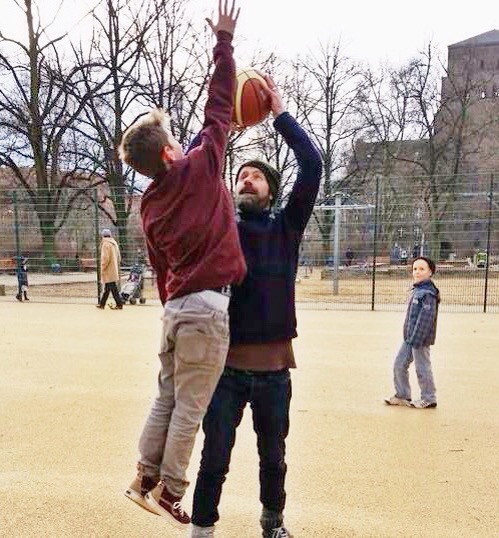 Cultural-sustainability-via-non-verbal-communication