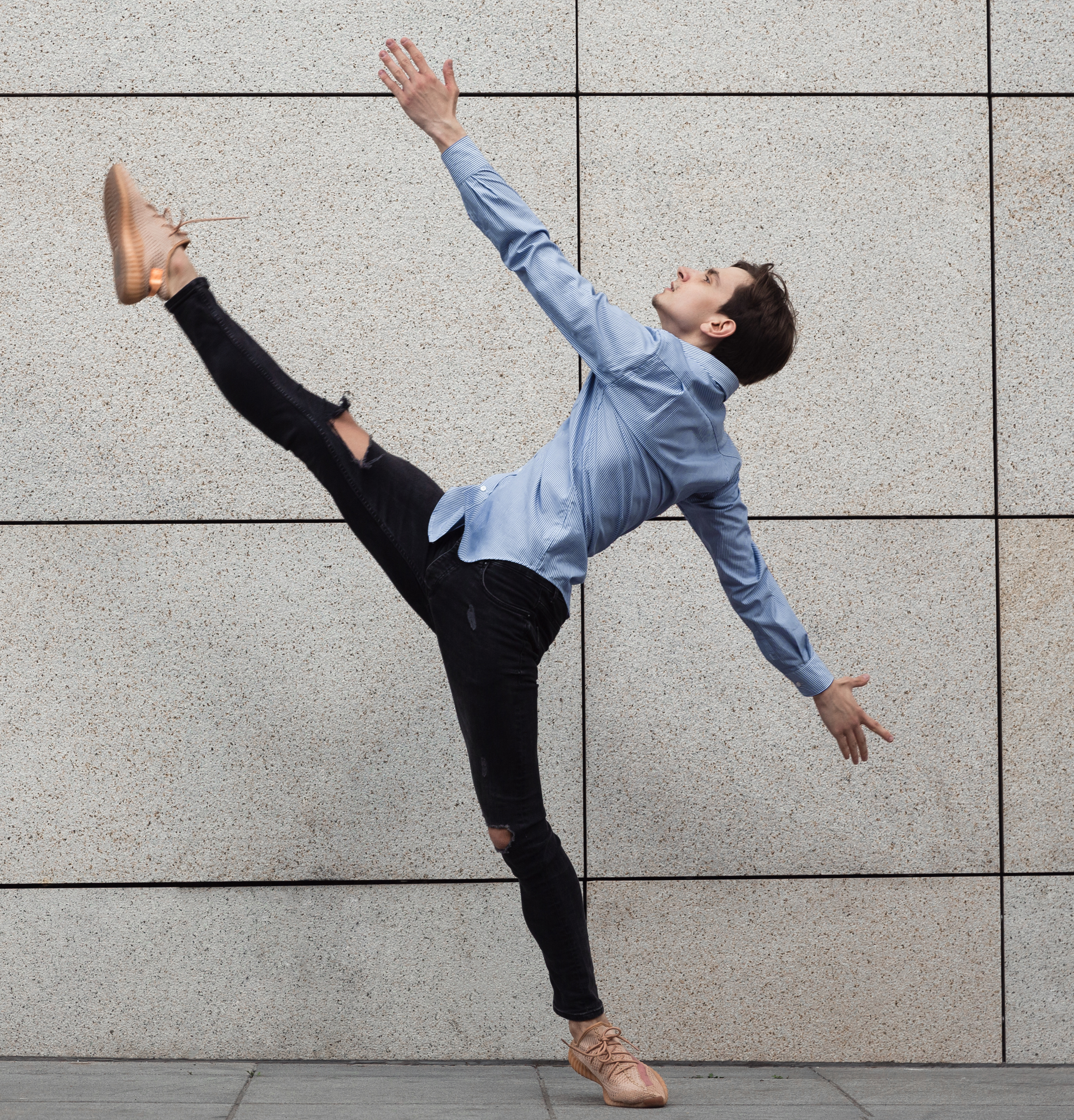 Kant I? – Does improvising improve self-esteem?